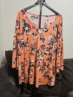 EVRI Coral Peach Floral V-Neck Tunic with Bell Sleeves